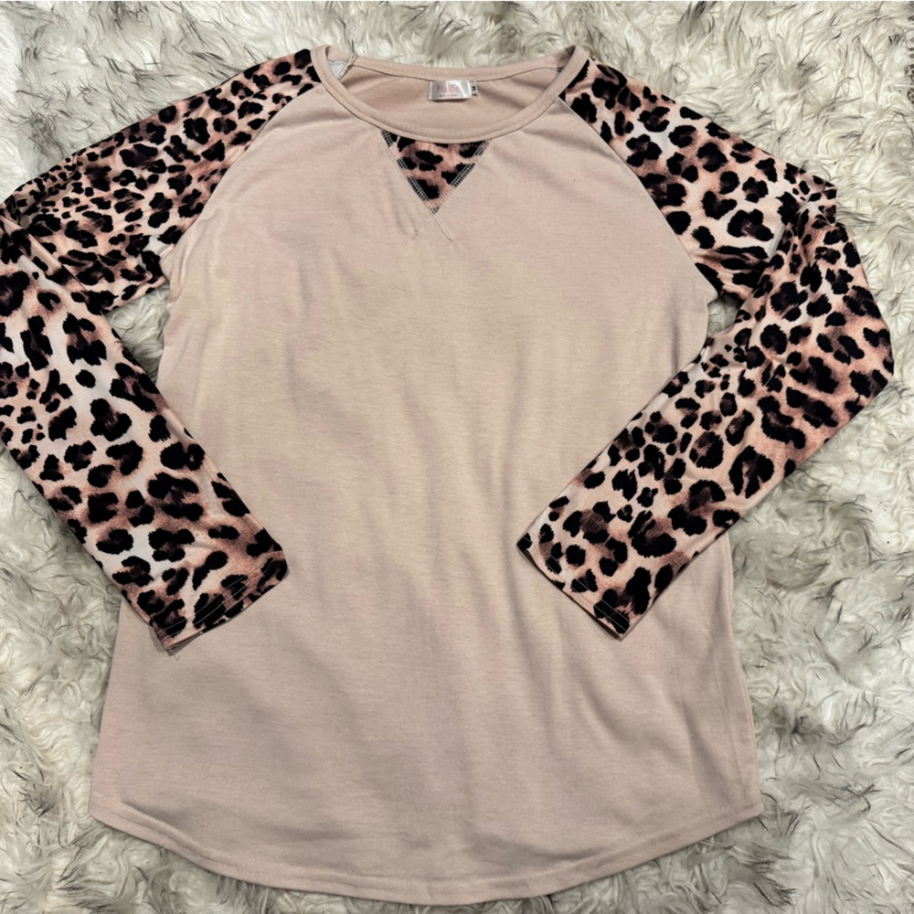 Leopard Print Long Sleeve Women's Top